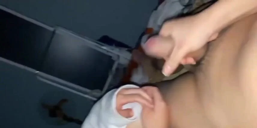 Bạn thân nói tao nuốt tinh cho thôi nhá. Không địt đâu