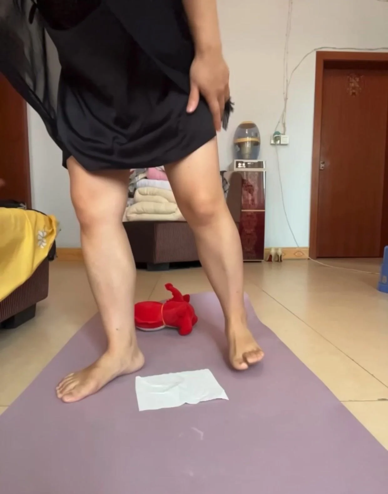 Chị mb dâm lồn to lắm lông thủ dâm bằng toy lồn chảy nước kích thích phần 1