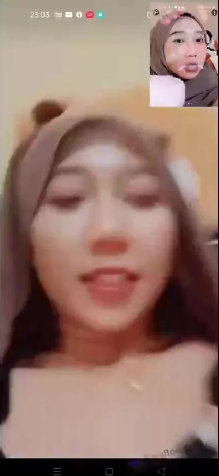 Gọi video với aiu, show bướm víu cho a xem