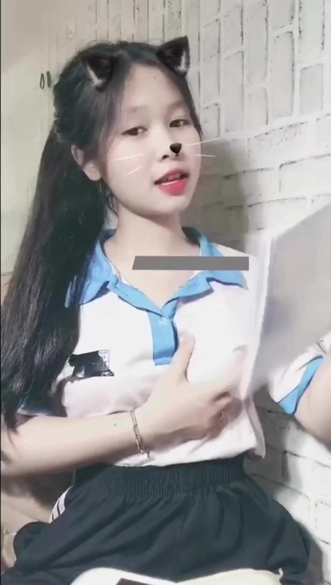 Linh Đan k10 e nó xoa lồn ra nc còn khoe nx
