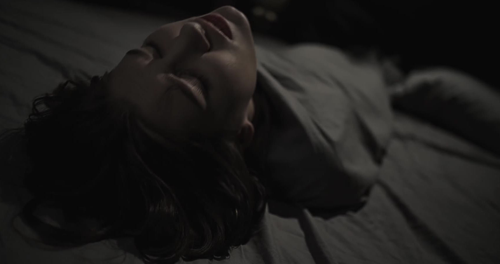 Sung sướng dưới tấm chăn Sung sướng dưới tấm chăn